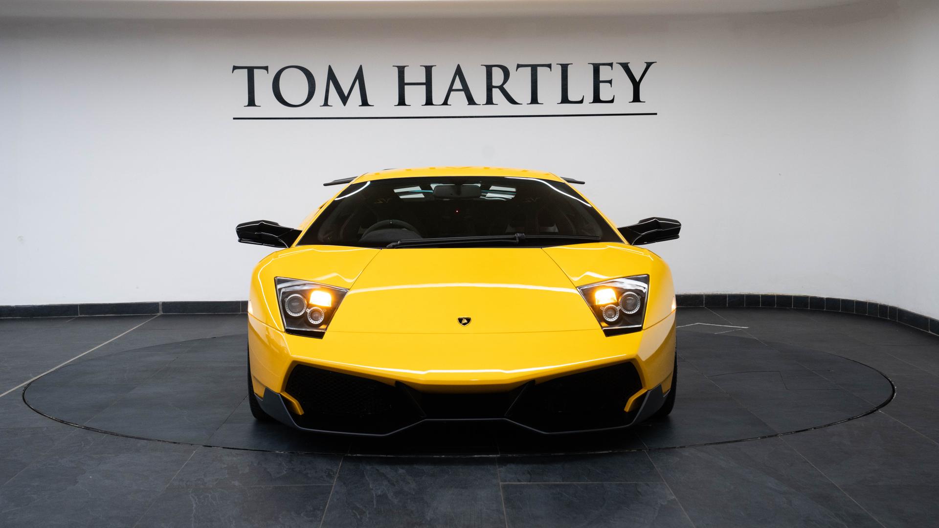 LAMBORGHINI Murcielago Photo 78d4958a-fdff-40c2-9c88-a1a91733e3ee.jpg