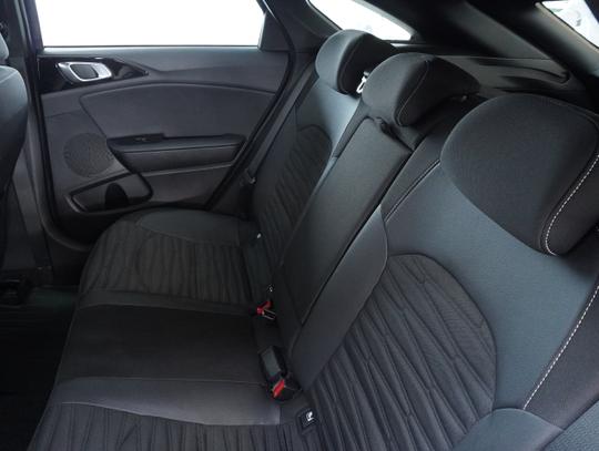 Kia ProCeed Photo 78f9ccf4-07f9-4e44-89ce-beeb986d9e3d.jpg