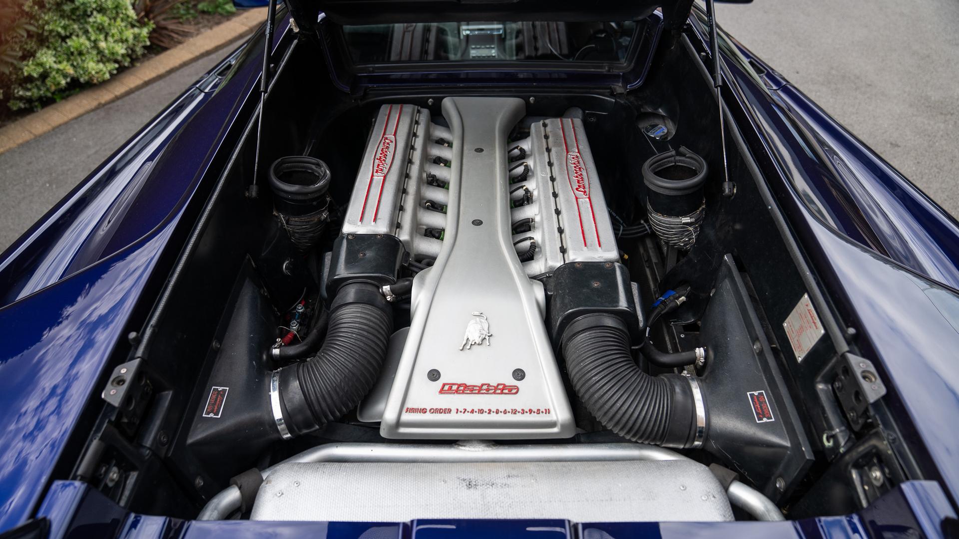 LAMBORGHINI Diablo Photo 7917c634-4ddd-4369-acbb-8ada91561af8.jpg
