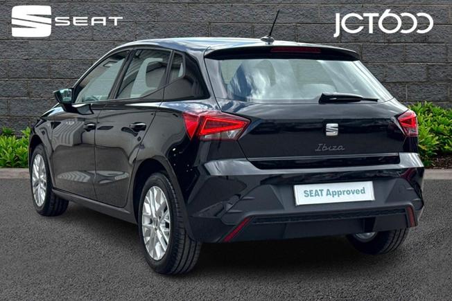 SEAT Ibiza Photo 3