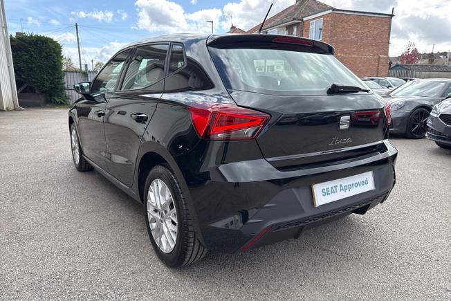SEAT Ibiza Photo 23