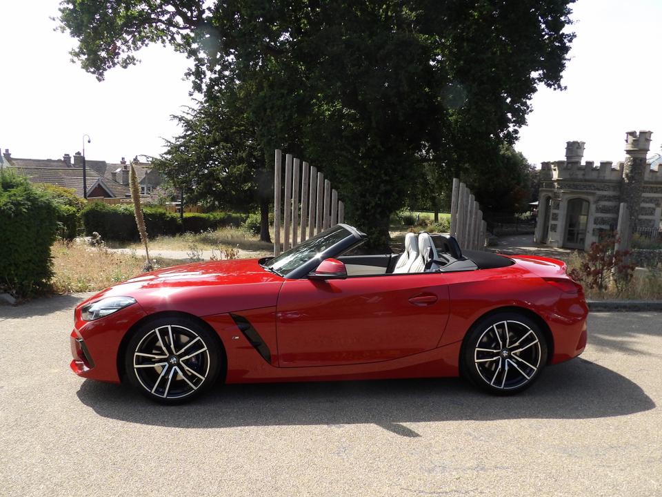 Used BMW Z4 SN19ZHS 13