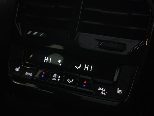 BMW iX Photo 7926e758-376e-4096-8ec5-788f6497af22.jpg