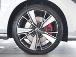 Volkswagen Golf Photo 1