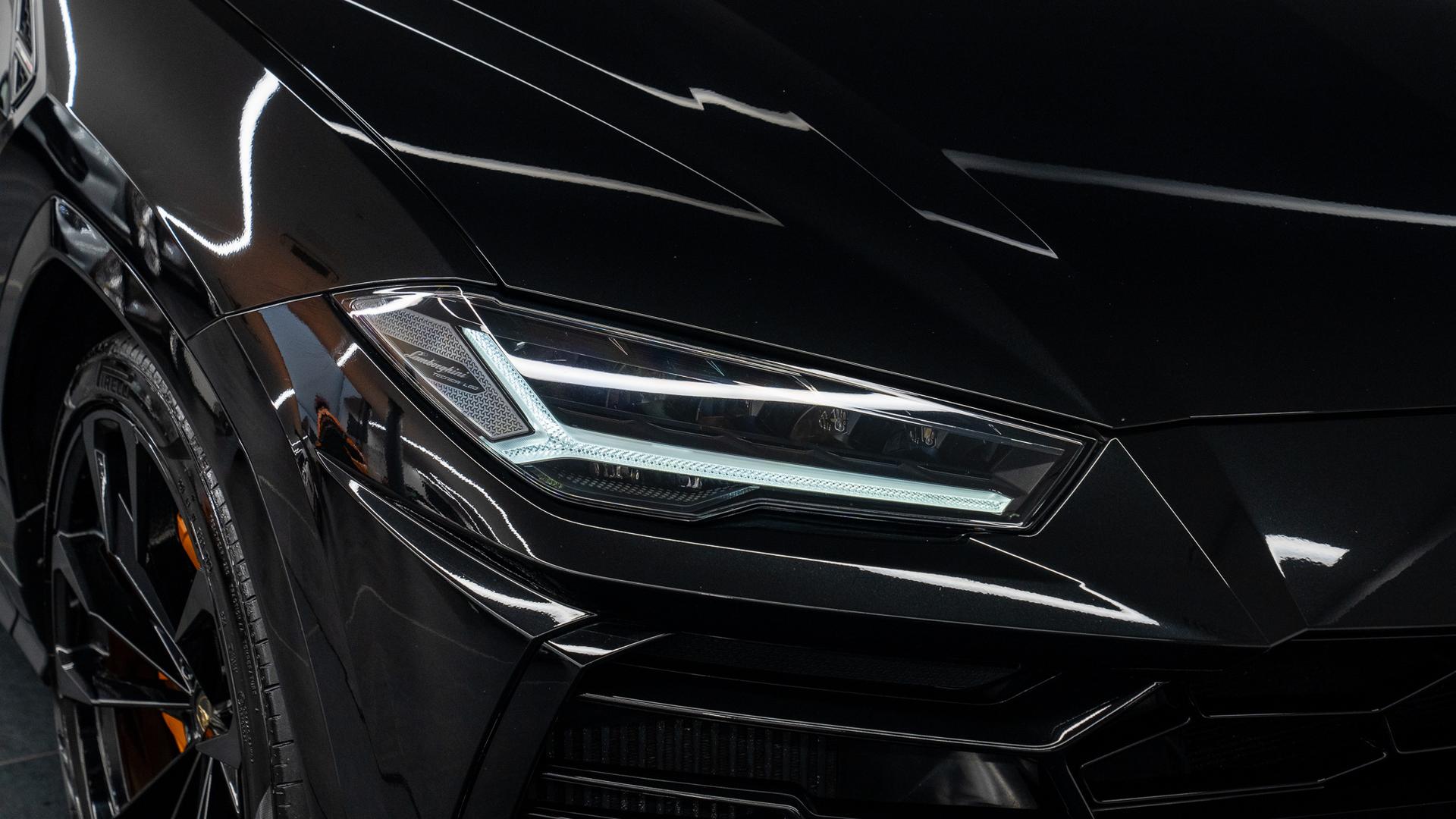 LAMBORGHINI Urus Photo 7931e2b1-e3b4-4c94-acfb-80ac610ec9a5.jpg