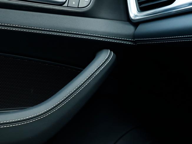 PORSCHE Panamera Photo 29