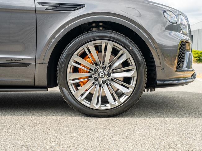 BENTLEY Bentayga Photo 4