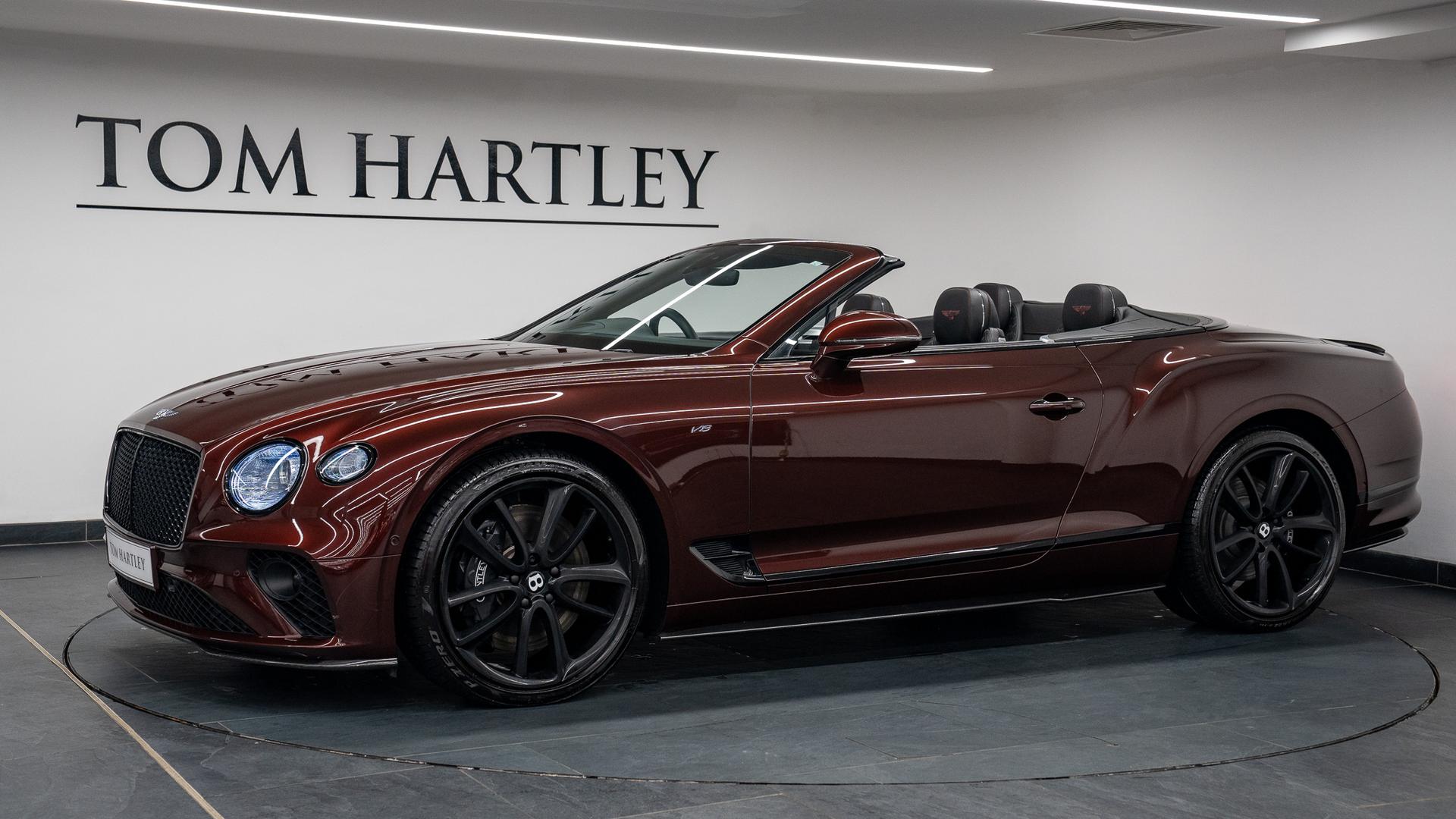 Bentley Continental Photo 79470481-d44d-4fe9-9e46-fe6859527efc.jpg