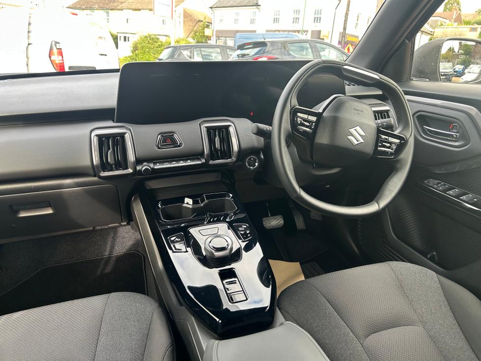 Suzuki e Vitara Photo 795029f2-c690-4073-bef3-6b9ca30222ca.jpeg