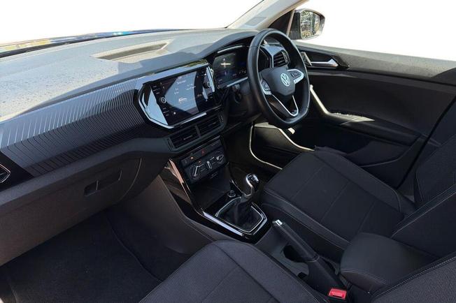 VOLKSWAGEN T-Cross Photo 2