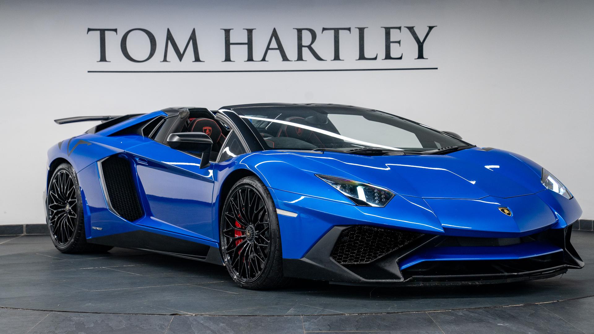 LAMBORGHINI Aventador Photo 796b3f7c-ce08-4570-bffc-77f1babc2f8b.jpg