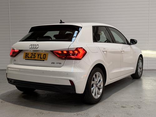 Audi A1 Photo 79724ca0-301d-457f-af60-5d7028c3e6e4.jpeg