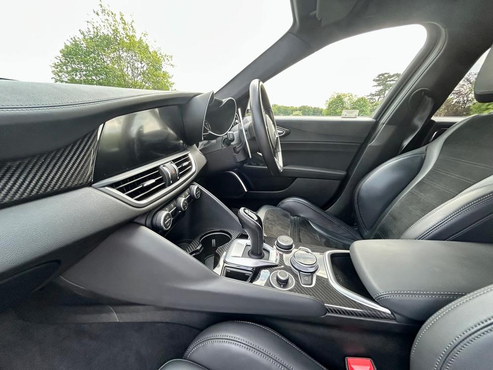 Used Alfa Romeo Giulia LC22YDN 34