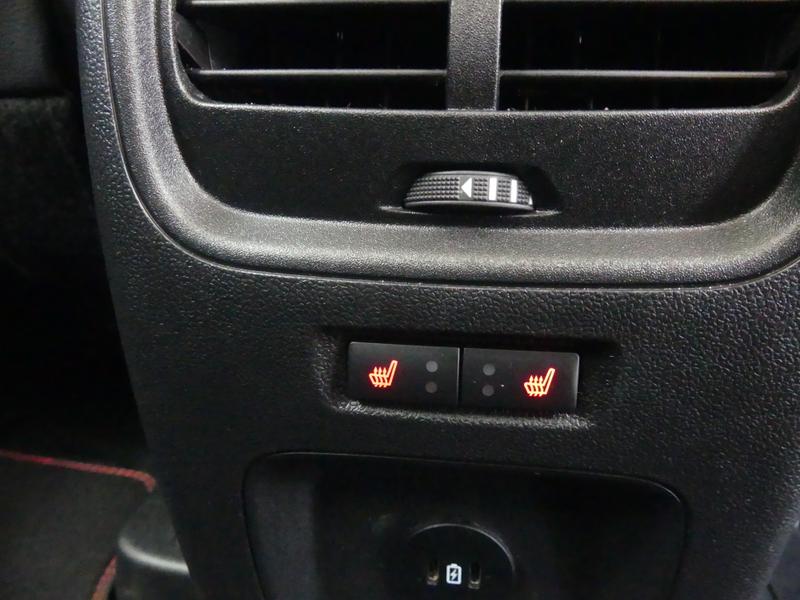 Ford Kuga Photo 79950e4d-a6d8-46ff-95ec-31b6b8295eaf.jpg