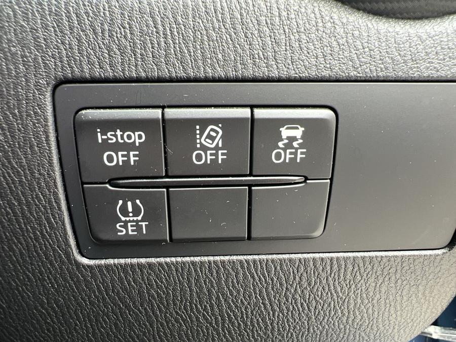Mazda Mazda2 Photo 7998e270-630e-42ec-90d1-21126b38a667.jpg