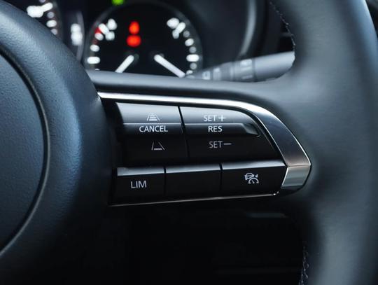 Mazda 3 Photo 799b0bcd-cd54-41f0-b20c-2a33934bd3ec.jpg