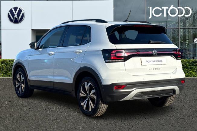 VOLKSWAGEN T-Cross Photo 3