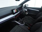 SEAT ARONA Photo 9