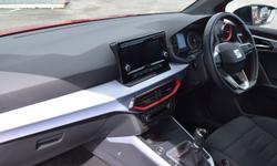 SEAT ARONA Photo 11