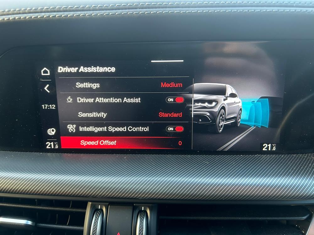 Used Alfa Romeo Stelvio EU74RFX 37
