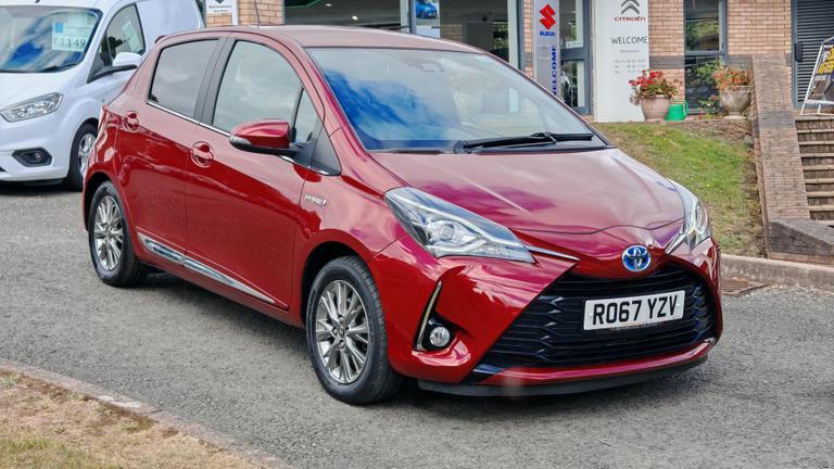 Used Toyota Yaris RO67YZV 1