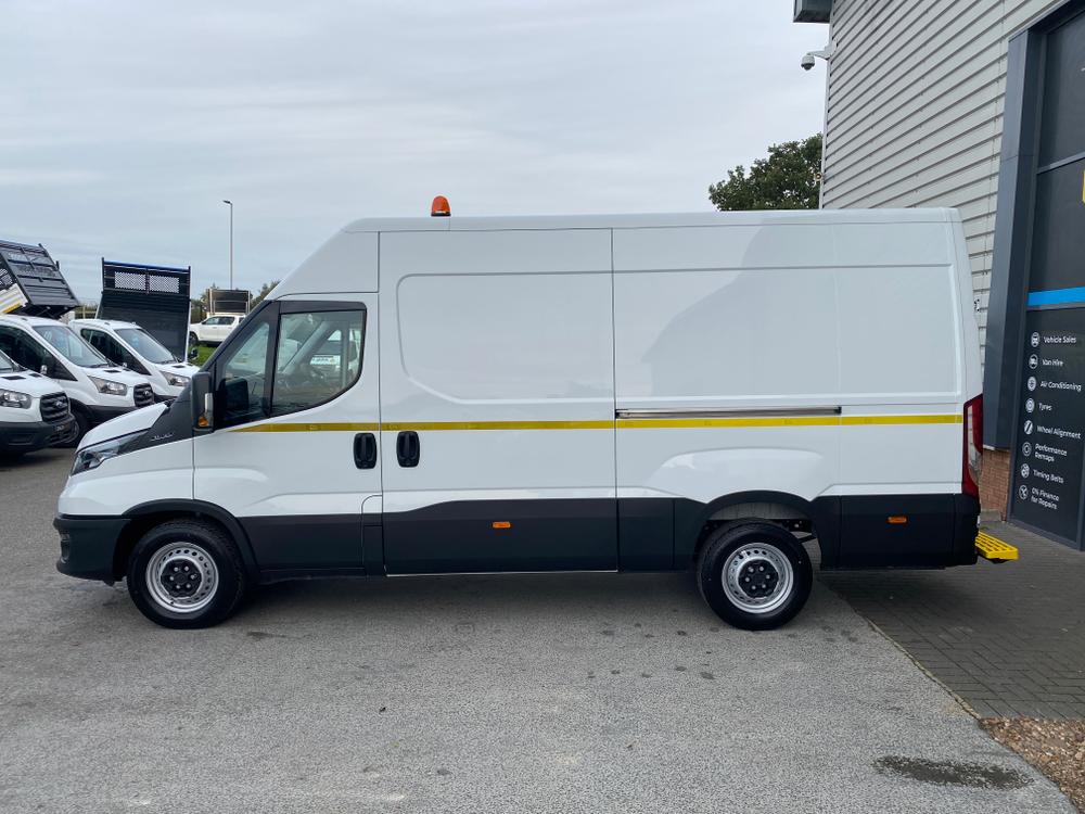 Iveco Daily 35S14 Photo 79deb417-4bc5-4900-9357-f022f698565e.jpg
