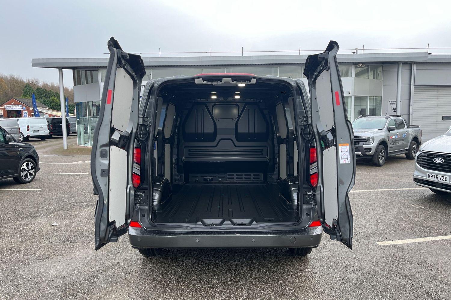 Ford TRANSIT CUSTOM Photo 6