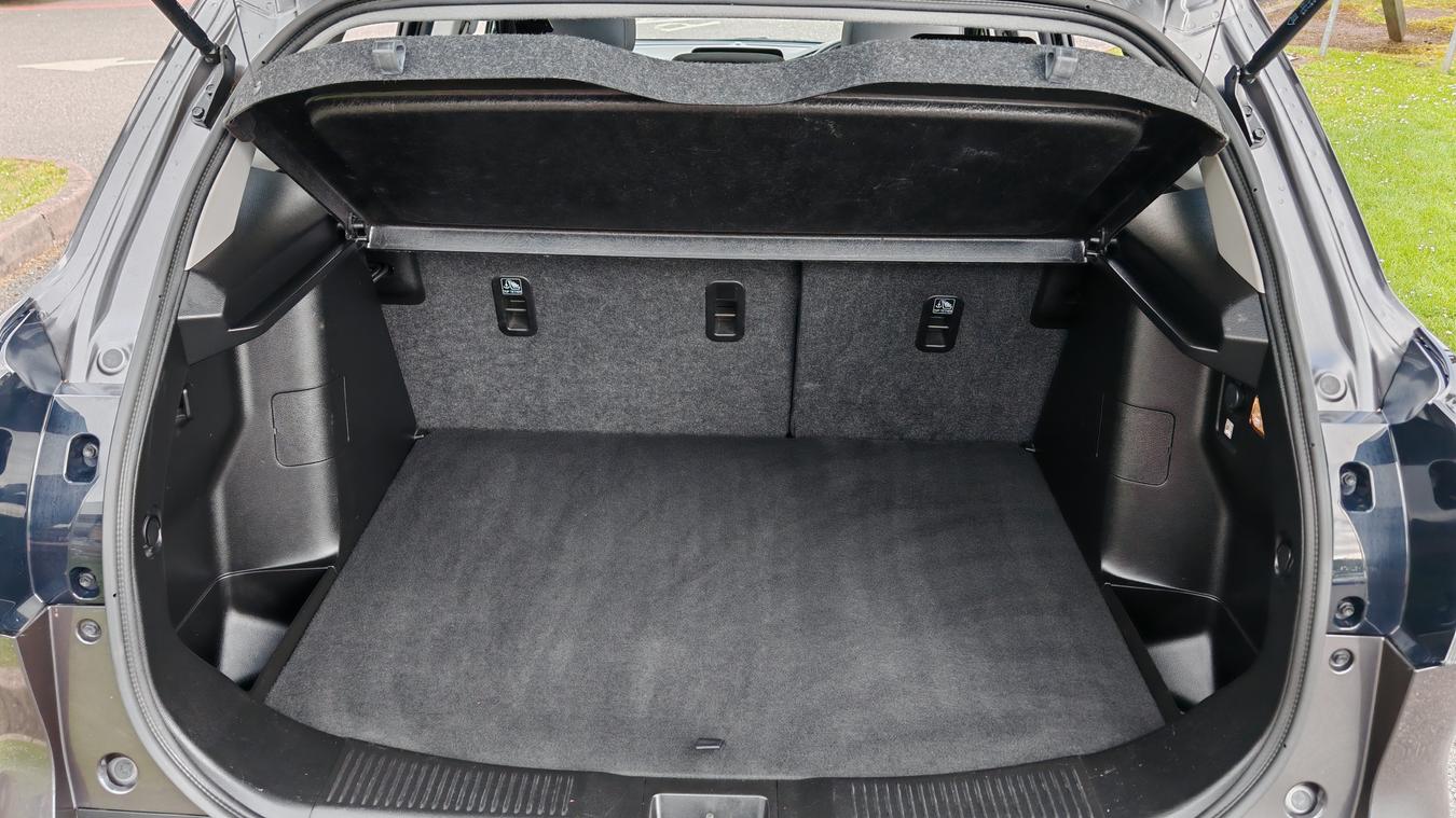 Used Suzuki S-Cross WN72HJG 16
