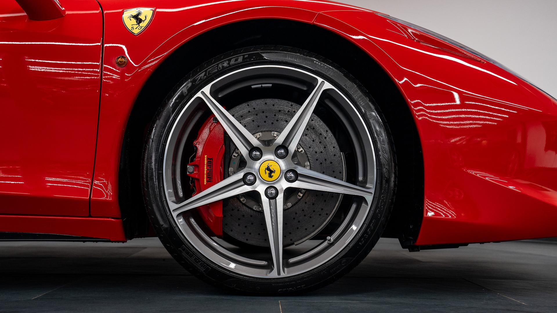 Ferrari 458 Photo 79f5247e-ce18-4d81-9d42-3051b558d46c.jpg