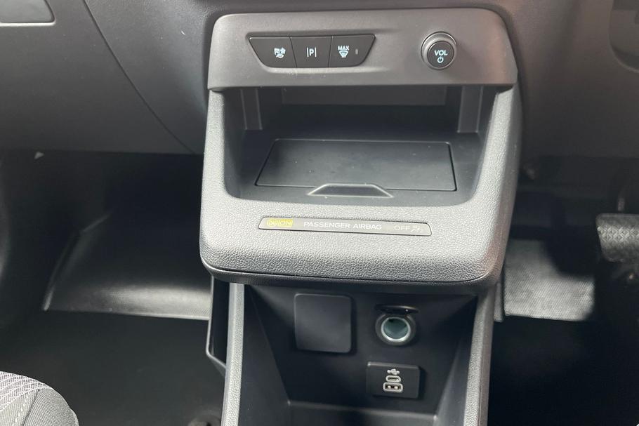 Used Ford E-TRANSIT COURIER 13/N337246 29