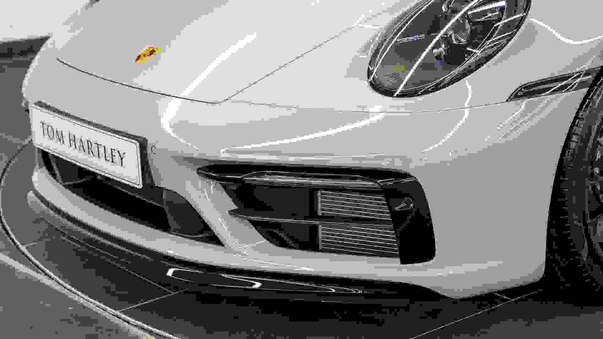 Porsche 911 Photo 79fc9e7c-0814-4e68-9591-f7ad1482f8c1.jpg