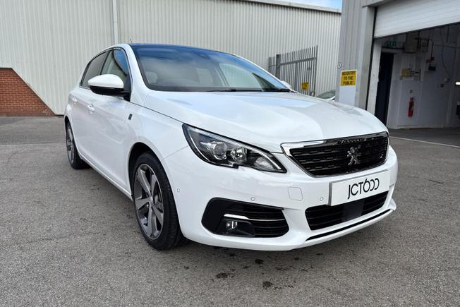 PEUGEOT 308 Photo 30