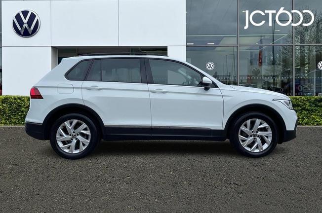 Volkswagen Tiguan Photo 4