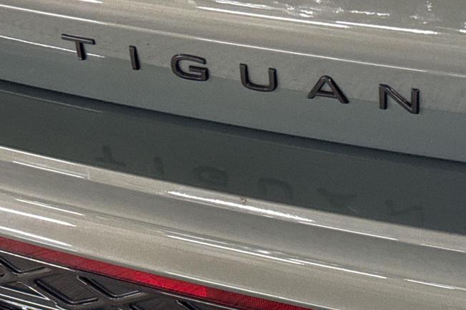 VOLKSWAGEN Tiguan Photo 27