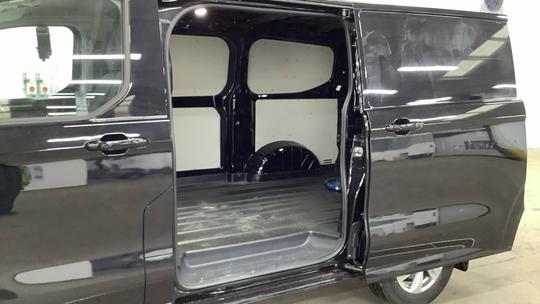 Ford E-Transit Custom Photo 7a0dab92-e444-4519-88b8-da896c6df89c.jpg