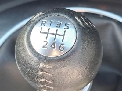 Mazda MX-5 Photo 19