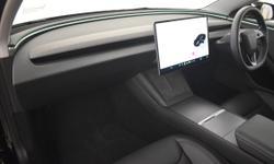 Tesla MODEL 3 Photo 7