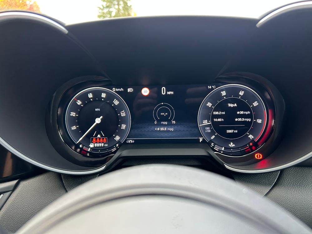 Used Alfa Romeo Giulia WM26GZJ 47