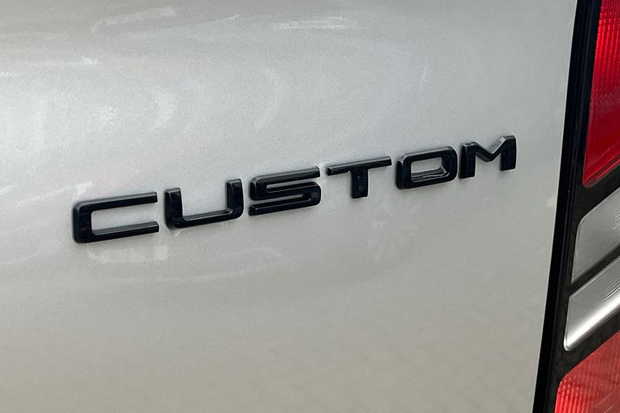 Ford TRANSIT CUSTOM Photo 7a469b61-0587-4399-8843-b13bb2e18607.jpg