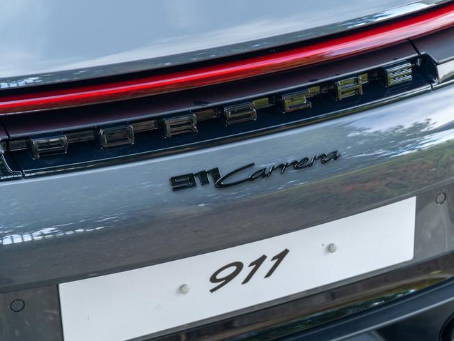 PORSCHE 911 Photo 41