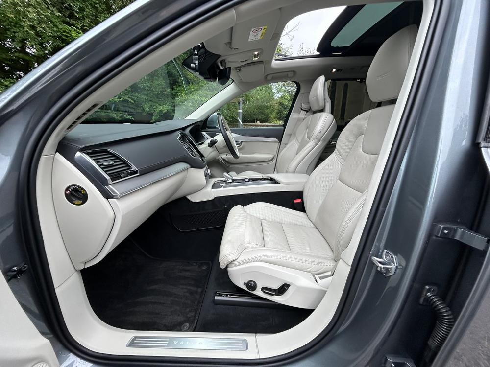 Used Volvo XC90 YG69MEP 41