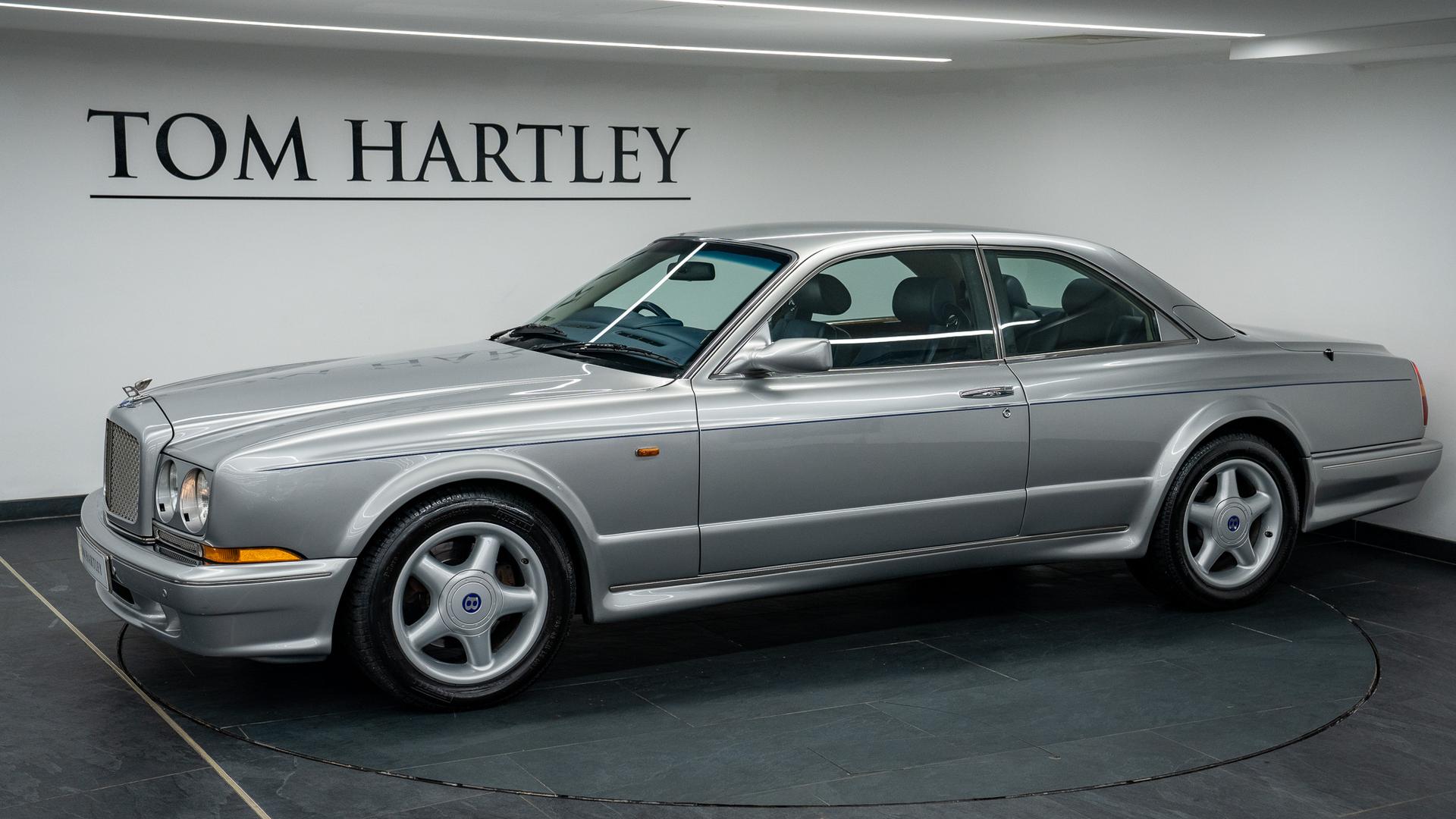 Bentley Continental Photo 7a68890e-dcc3-4931-933c-b39c9ce993aa.jpg