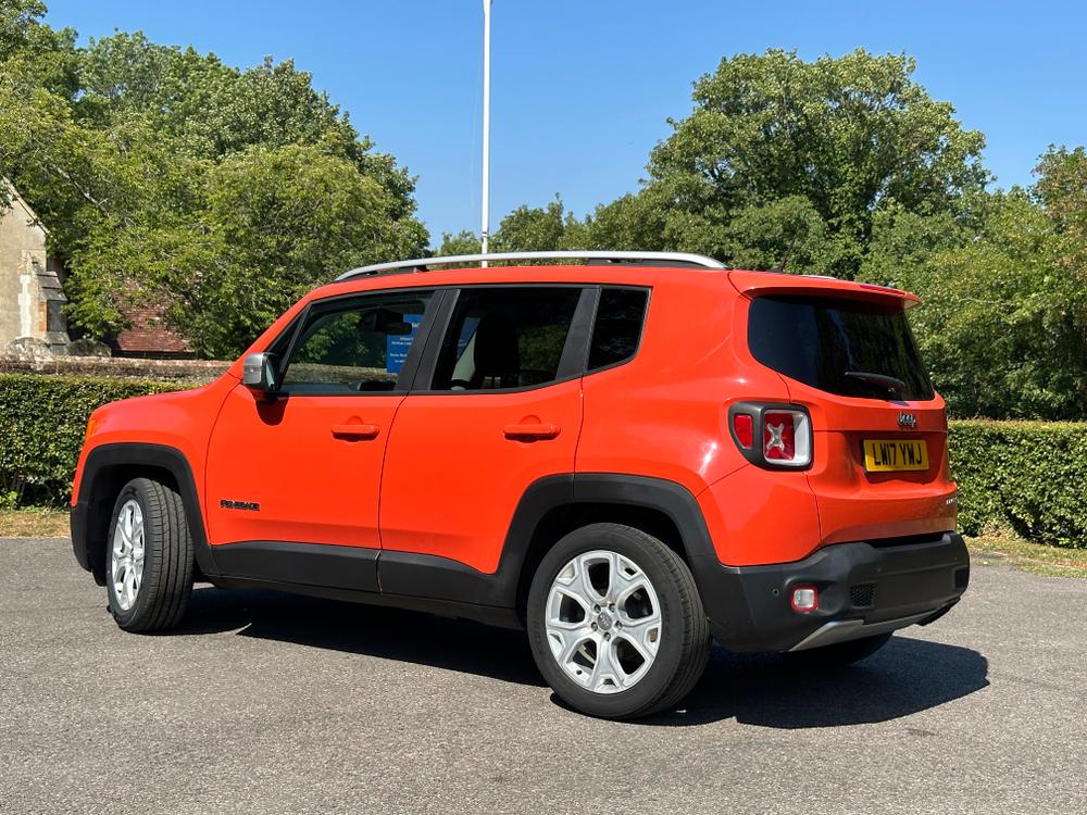 Used Jeep Renegade LW17YWJ 10