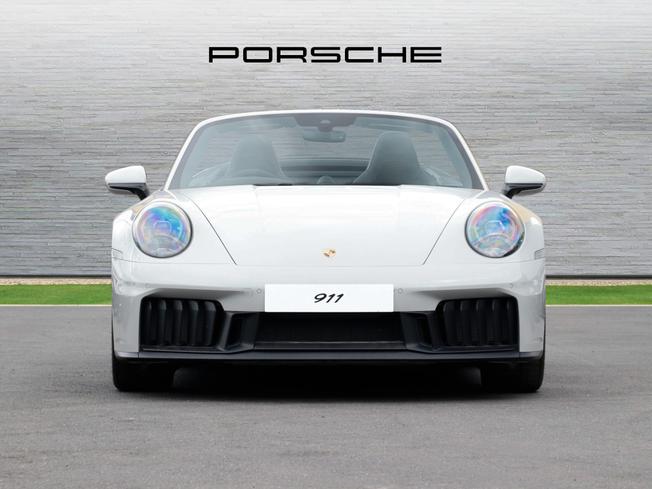 PORSCHE 911 Photo 7