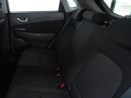 Hyundai KONA Photo 7a7b0acb-2a9d-4611-99fe-aee3494c5868.jpg