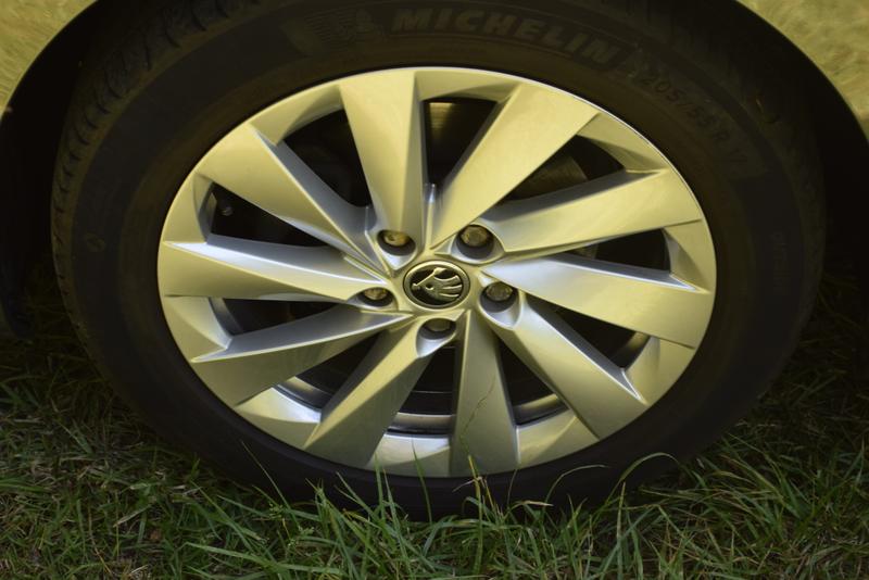 Skoda Octavia Photo 7a7e9000-73cb-4e50-b13b-9d0813cc91f5.JPG