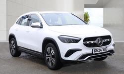 Mercedes-Benz GLA Photo 0