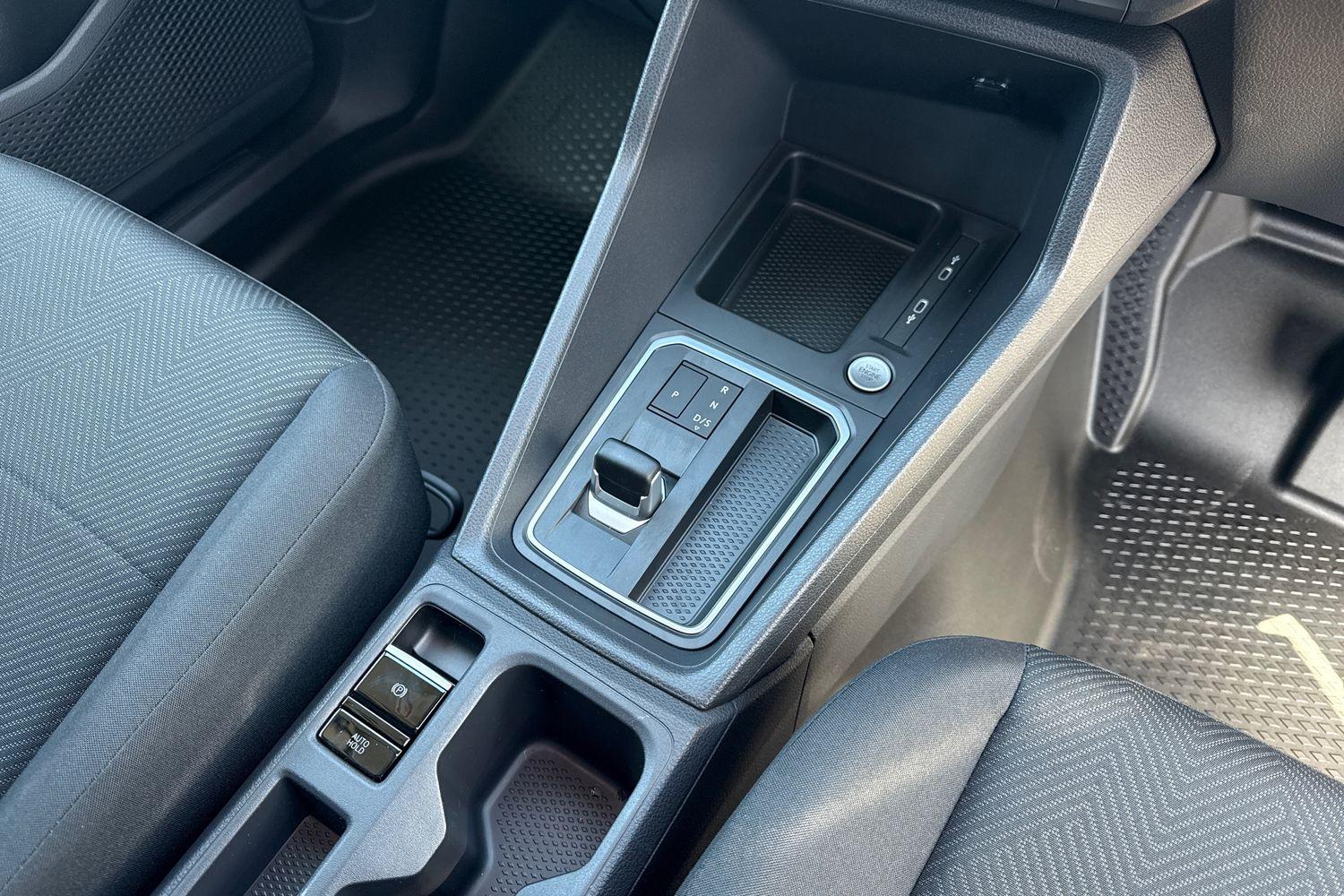 Ford TRANSIT CONNECT Photo 17