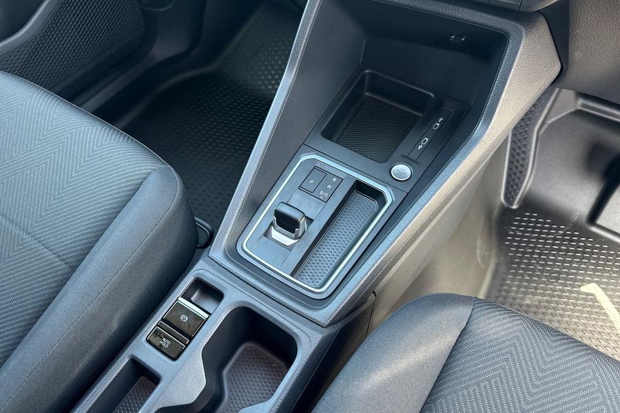 Ford TRANSIT CONNECT Photo 7a91e0fa-c6a6-49a5-87b2-886998bc1d4d.jpg