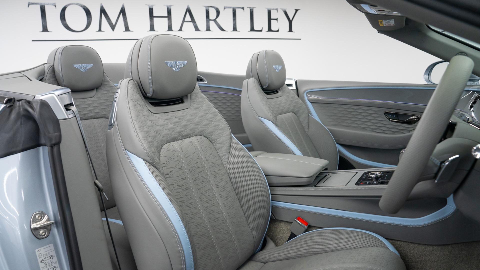 Bentley Continental Photo 7aa11f8c-ab7b-4d6b-a962-ccff86193169.jpg